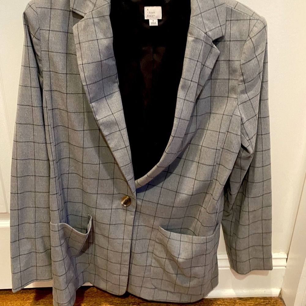 Grey and black striped blazer. Size S. Never worn!